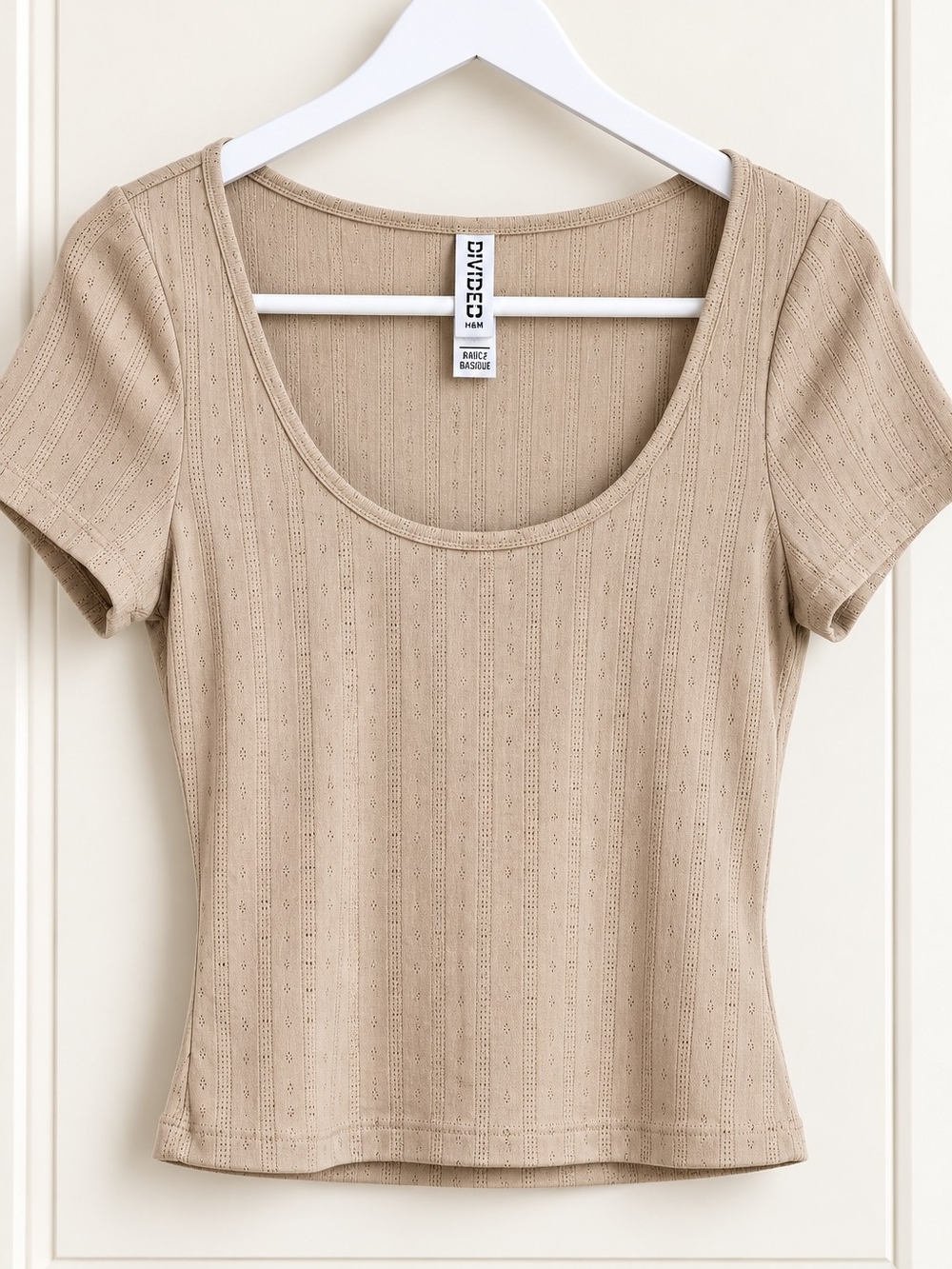 H&M Divided Beige Pointelle Scoop Neck Fitted Top Size S